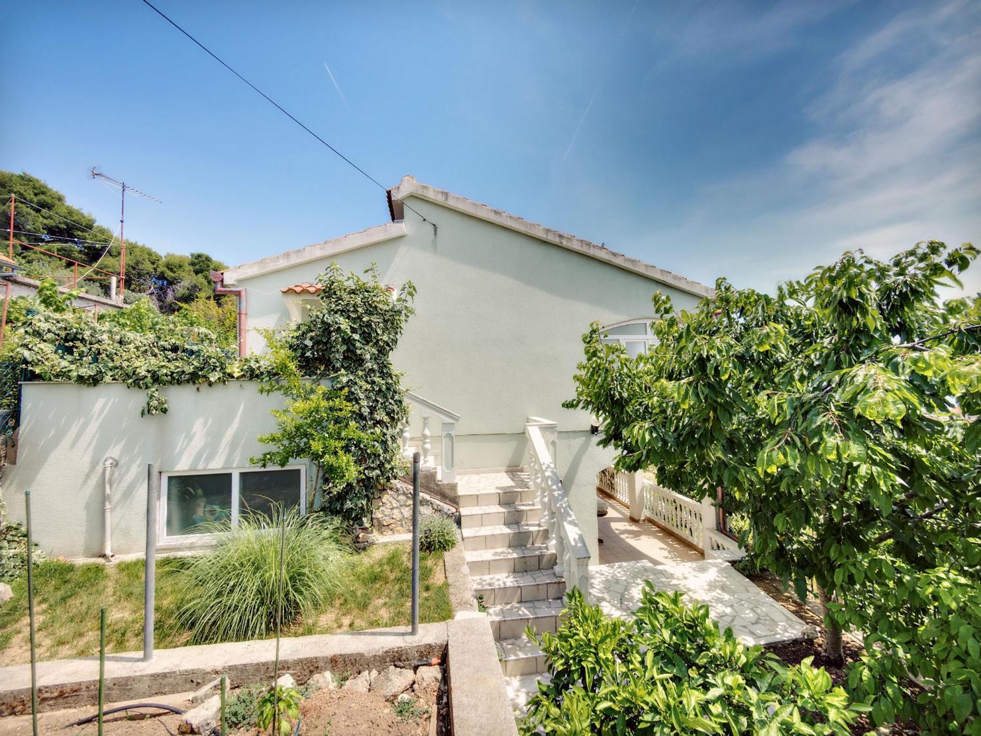 Apartmani Ela Prvić Luka 客房 照片